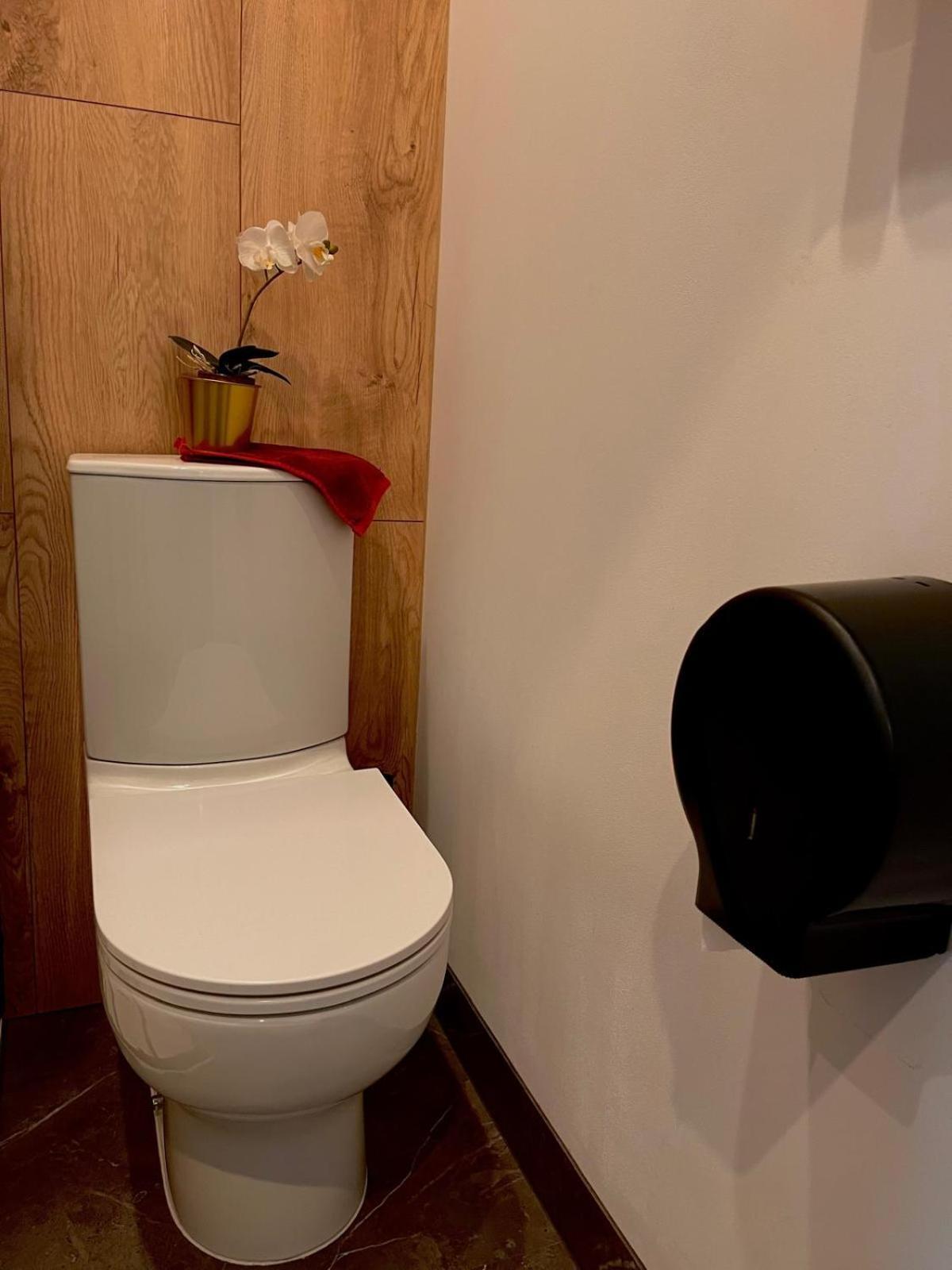Super 1 Bed In Center Leilighet *
