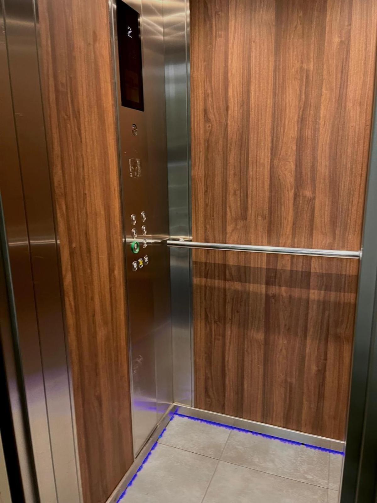 Leilighet Super 1 Bed In Center Warszawa