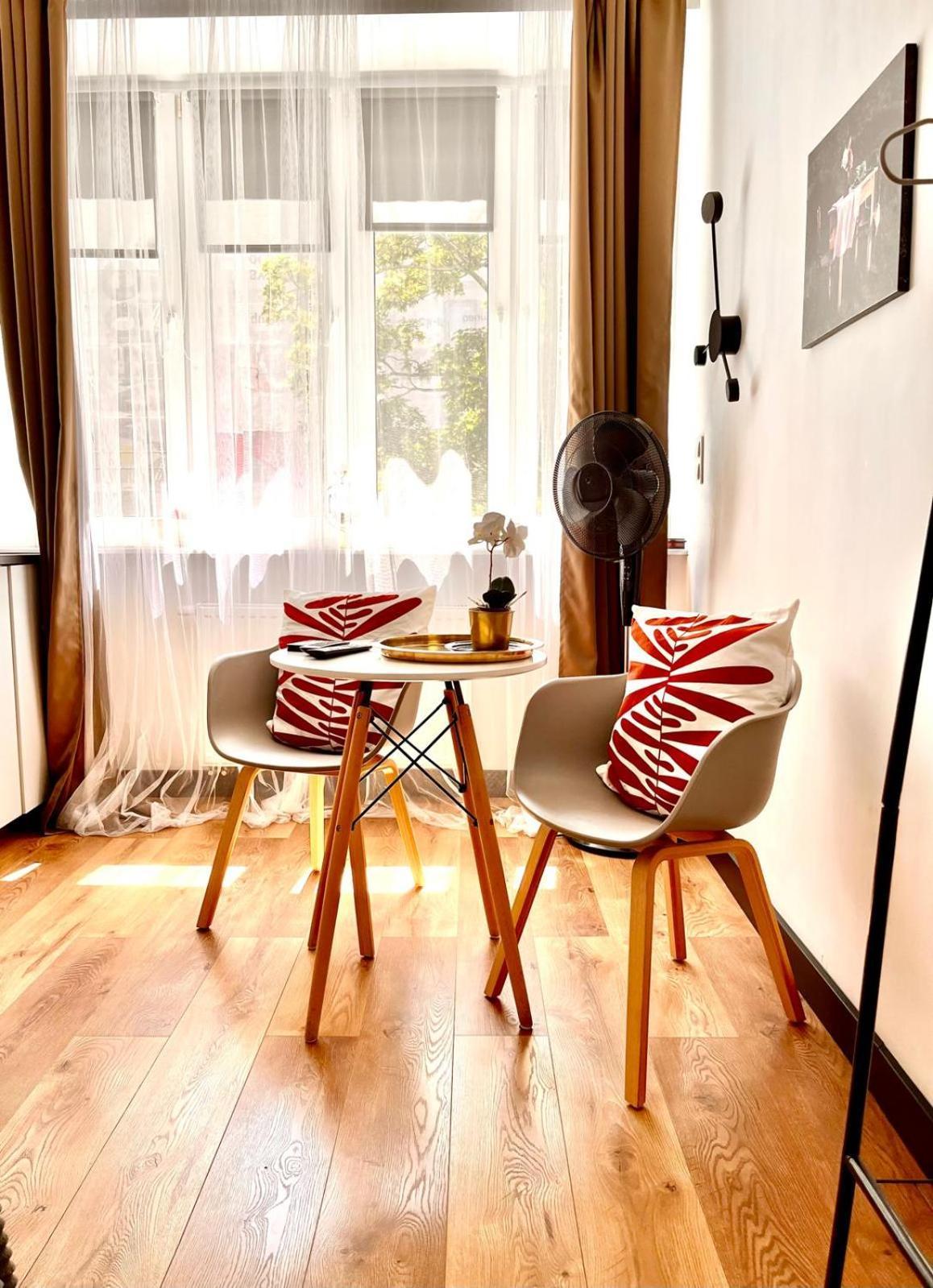 Super 1 Bed In Center Leilighet *